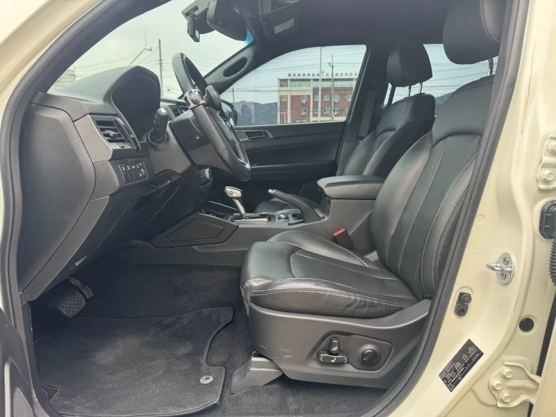 SsangYong Rexton Sports