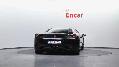 Ferrari 458