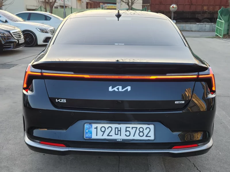 Kia K8