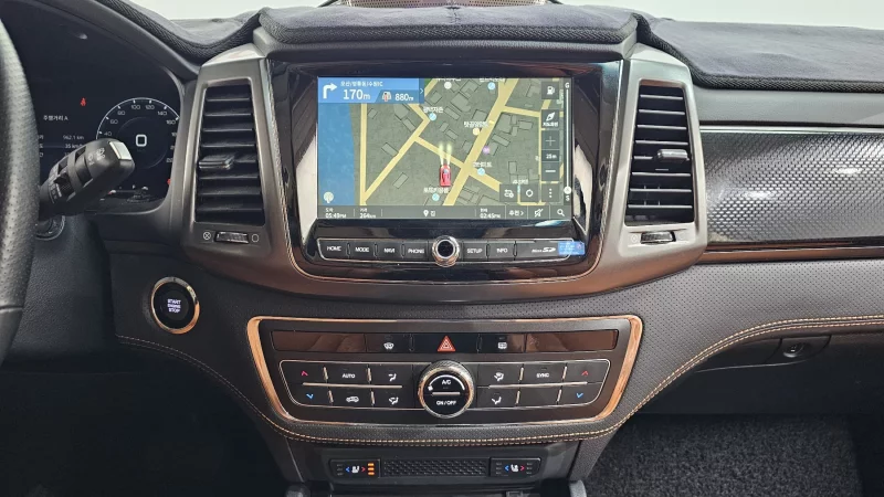 SsangYong Rexton Sports Khan