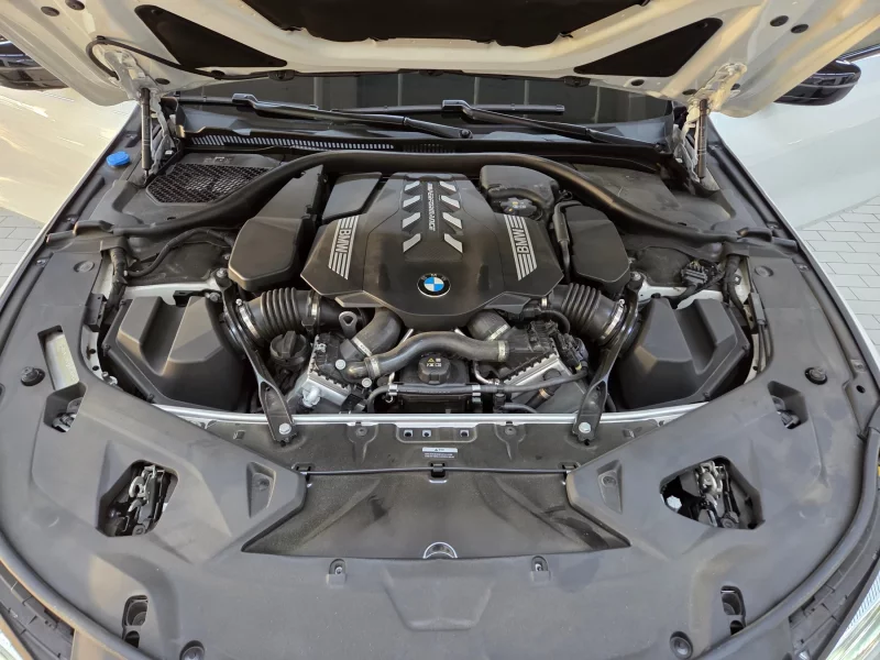 BMW 8-Series