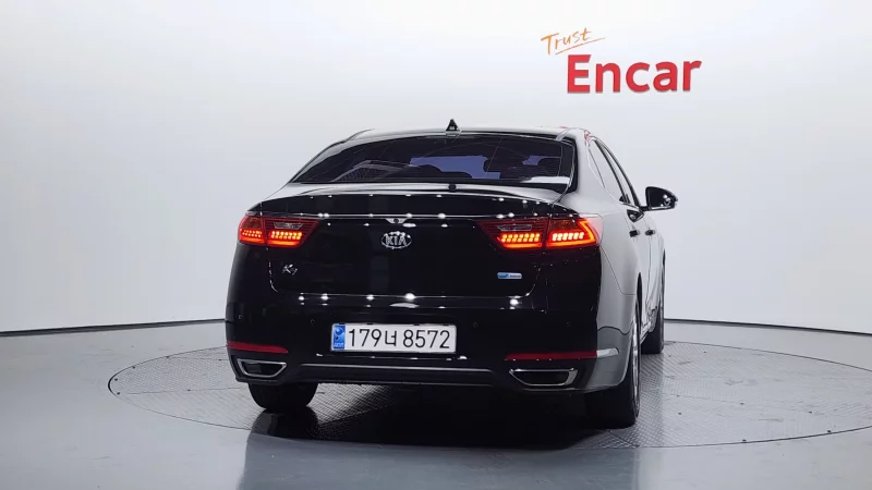 Kia K7