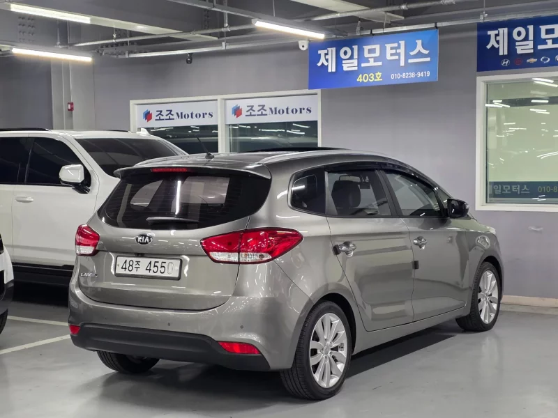 Kia Carens