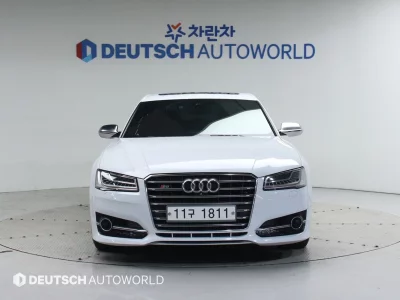 Audi S8