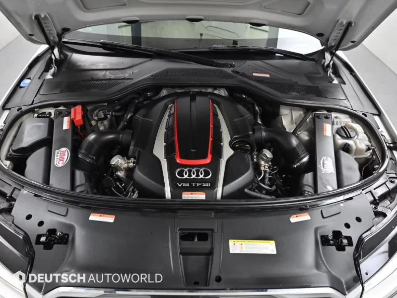 Audi S8
