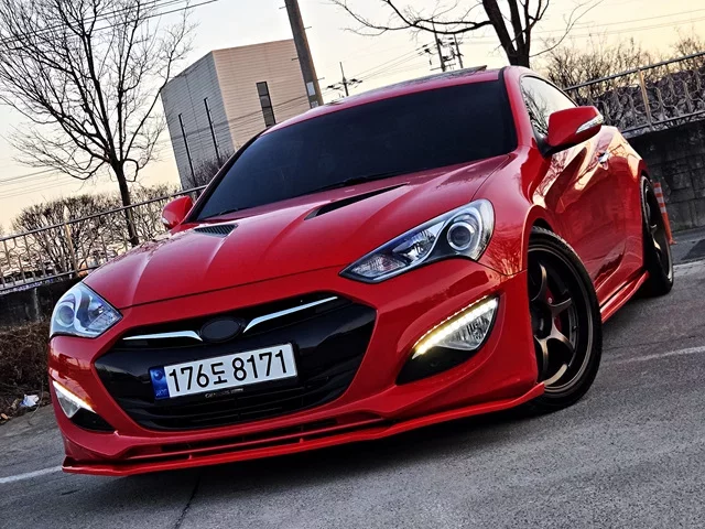 Hyundai Genesis