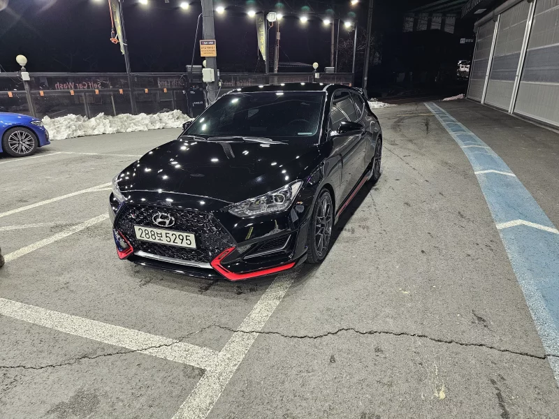 Hyundai Veloster