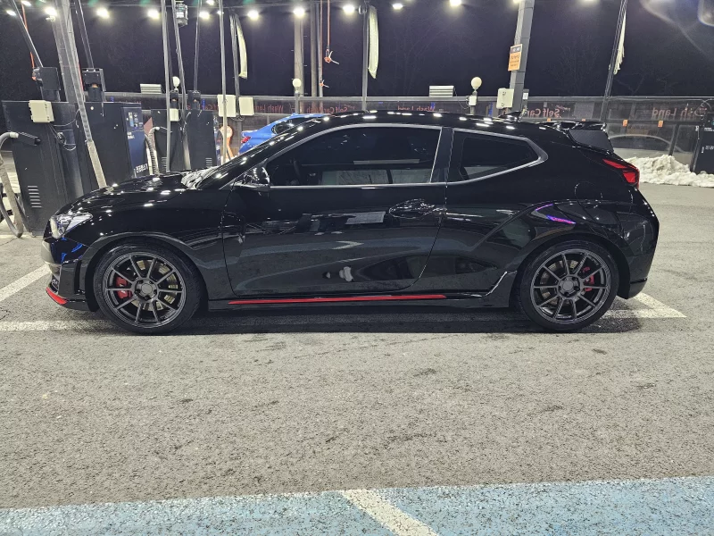 Hyundai Veloster