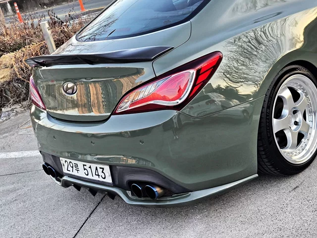 Hyundai Genesis