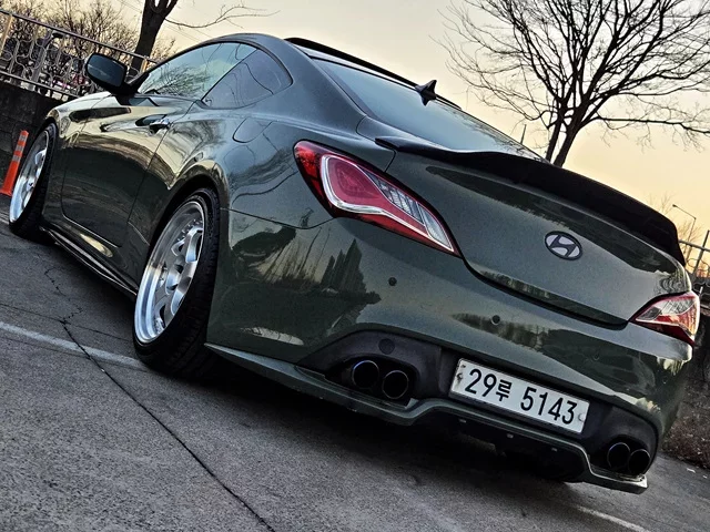 Hyundai Genesis