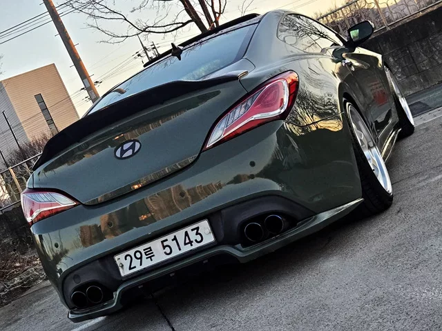 Hyundai Genesis