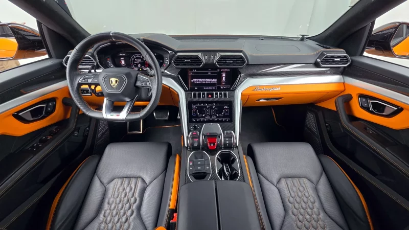 Lamborghini URUS