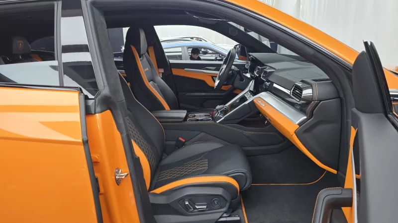 Lamborghini URUS