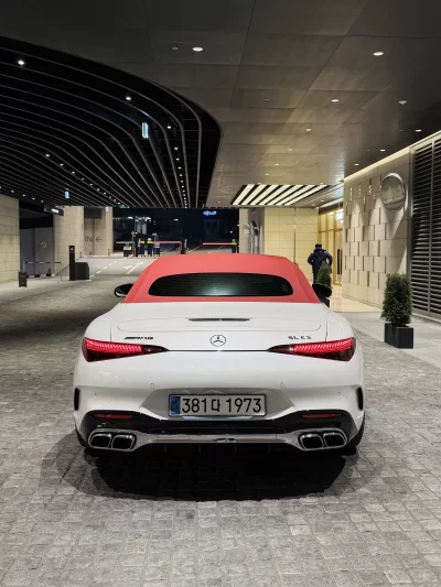 Mercedes-Benz SL-Class