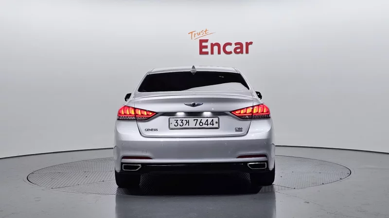 Hyundai Genesis