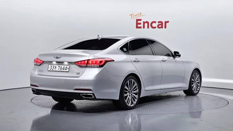 Hyundai Genesis