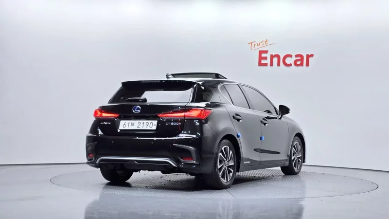 Lexus CT200h
