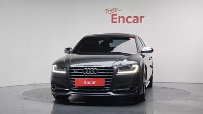 Audi S8