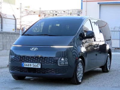 Hyundai Staria