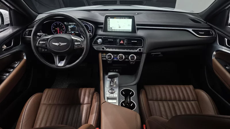 Genesis G70