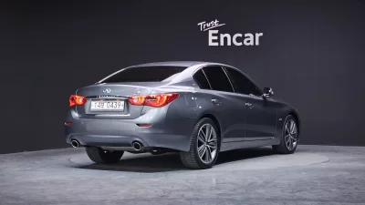 Infiniti Q50