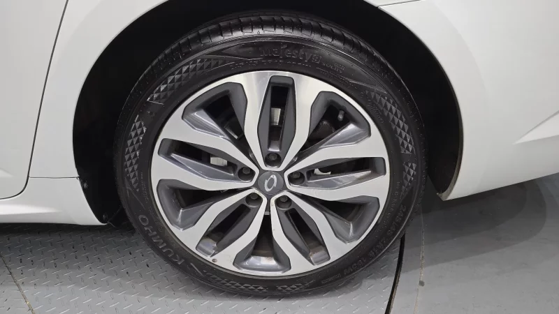Renault Samsung SM6
