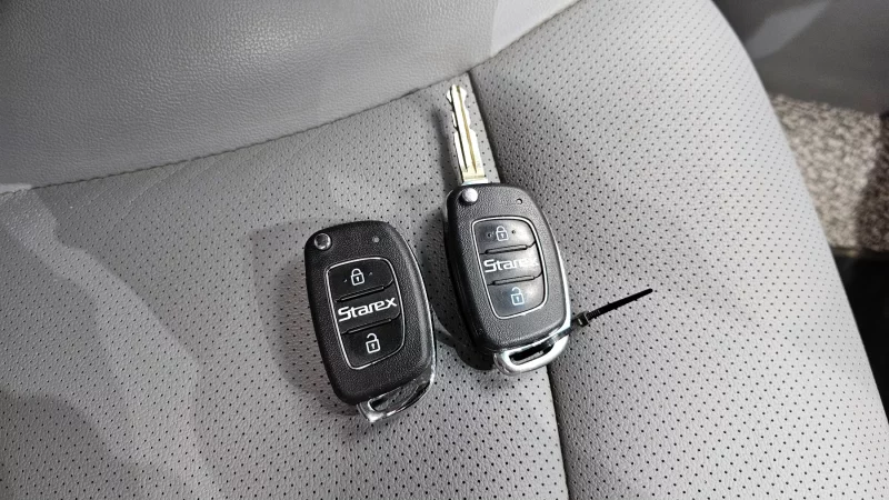Hyundai Grand Starex