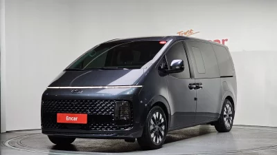 Hyundai Staria