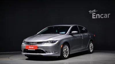 Chrysler 200