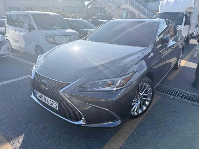 Lexus ES300h