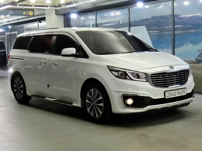 Kia Carnival