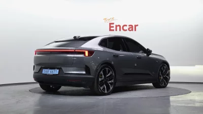 Polestar 4