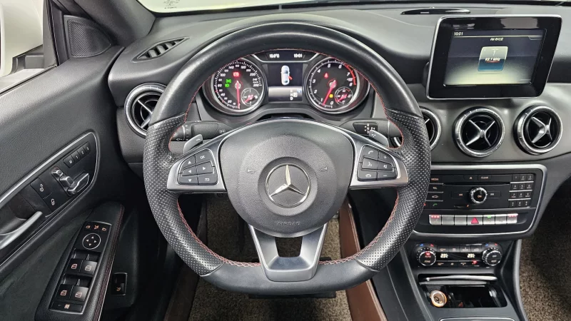 Mercedes-Benz CLA-Class