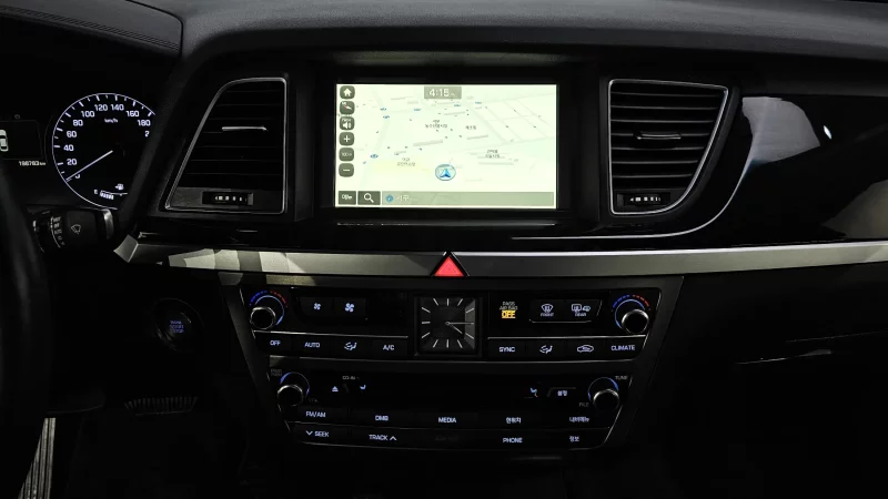 Hyundai Genesis