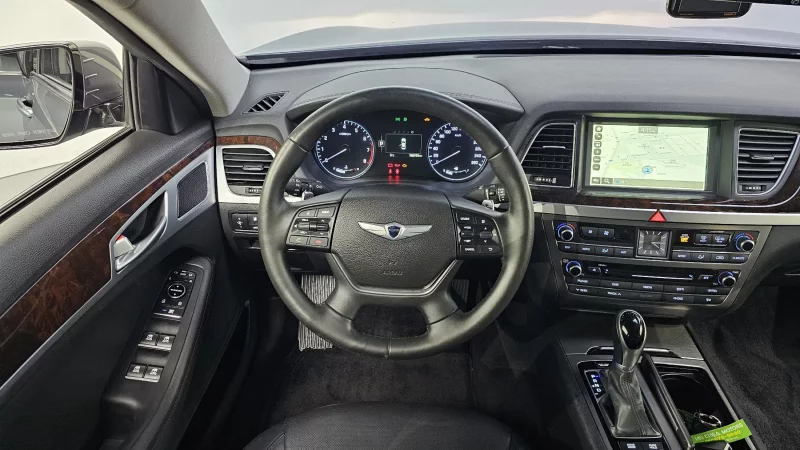 Hyundai Genesis