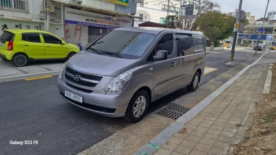 Hyundai Starex