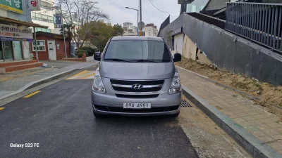 Hyundai Starex