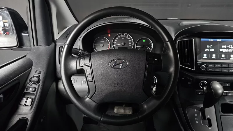 Hyundai Starex