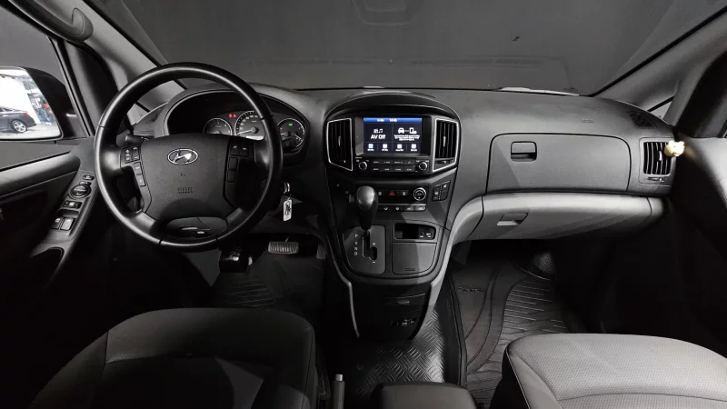 Hyundai Starex