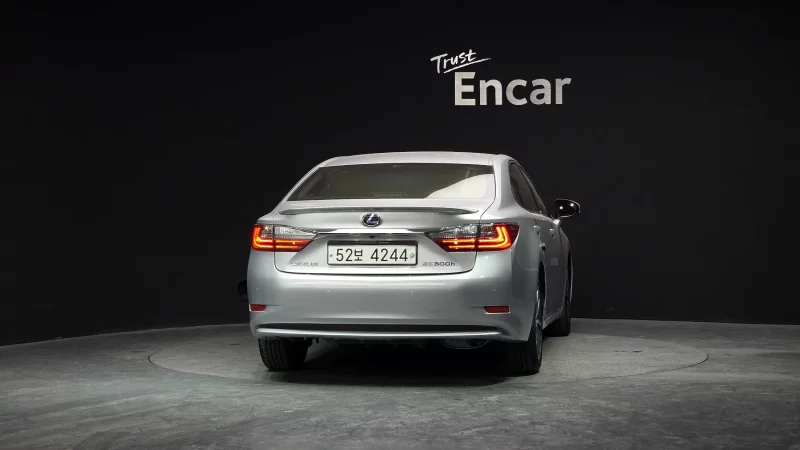 Lexus ES300h