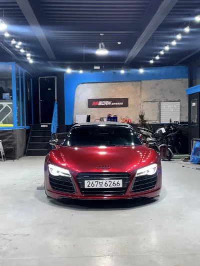 Audi R8