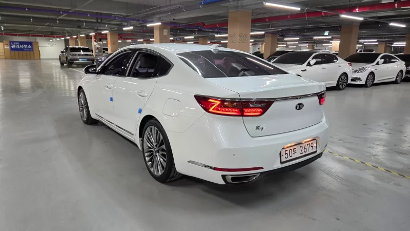 Kia K7