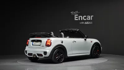 MINI Cooper Convertible