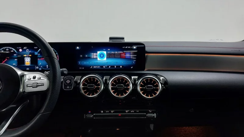 Mercedes-Benz CLA-Class