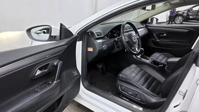 Volkswagen PASSAT CC