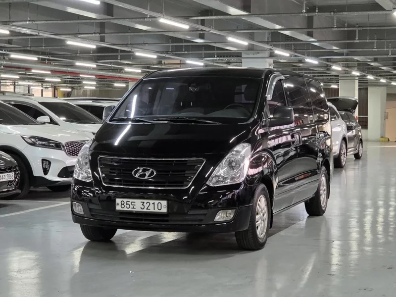 Hyundai Starex