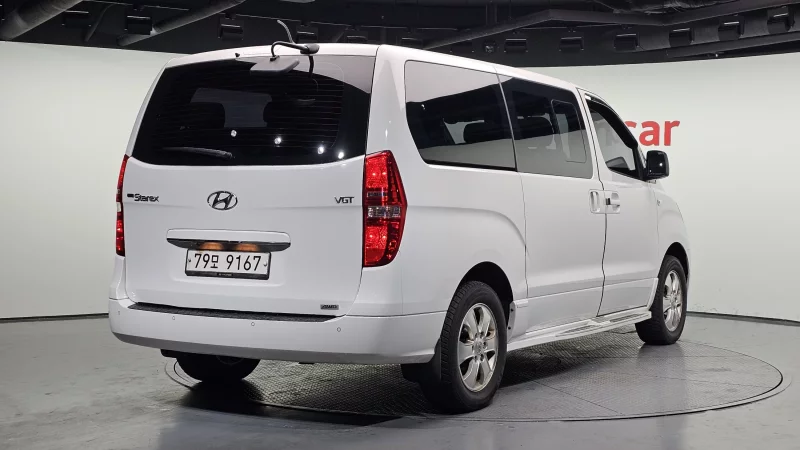 Hyundai Starex