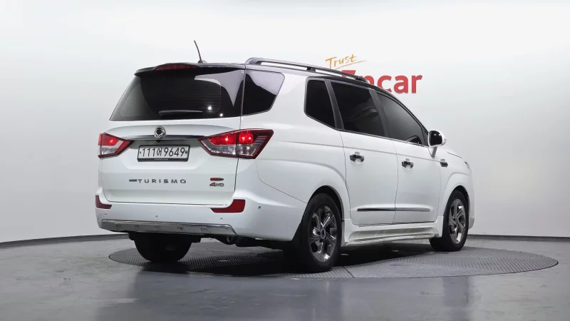 SsangYong Korando Turismo