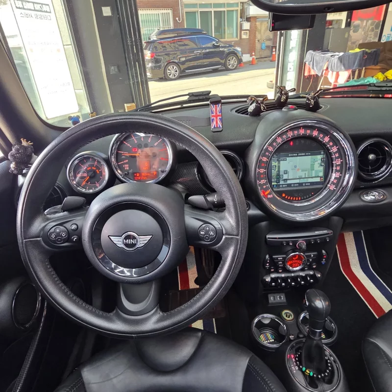 MINI Cooper Convertible