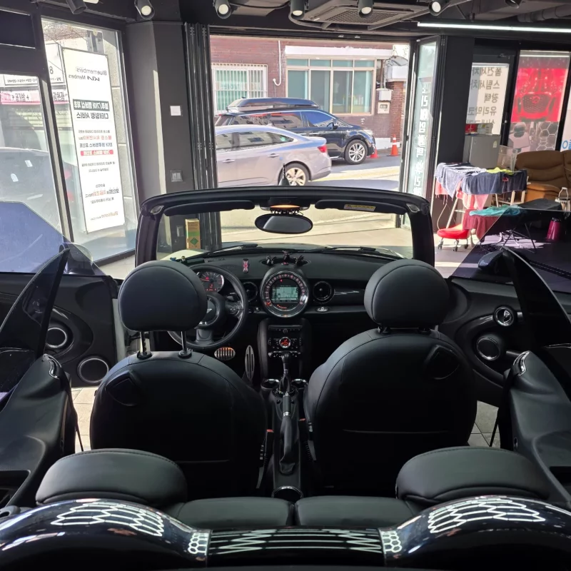 MINI Cooper Convertible